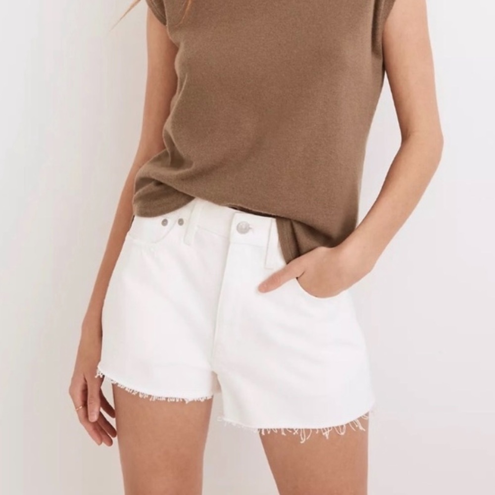 Madewell women’s relaxed denim white shorts